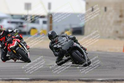 media/Jan-15-2023-SoCal Trackdays (Sun) [[c1237a034a]]/Turn 2 Set 2 (1155am)/